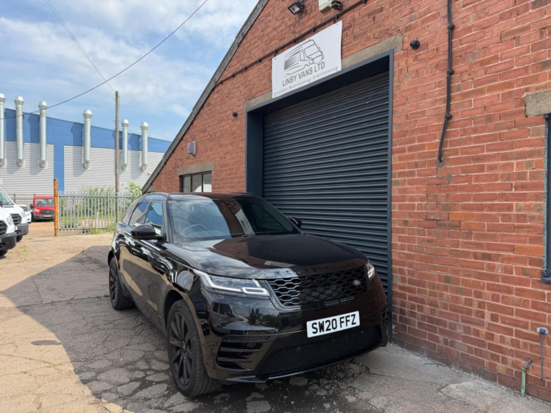 2020 Land Rover Range Rover Velar 2.0 D180 R-Dynamic Se Auto 4WD Euro 6 (s/s) 5dr in Black — image 1