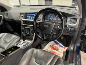 2012 Volvo V60 1.6 T4 Se Lux Nav Powershift Euro 5 5dr in Blue — image 2