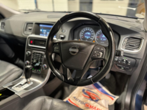 2012 Volvo V60 1.6 T4 Se Lux Nav Powershift Euro 5 5dr in Blue — image 3
