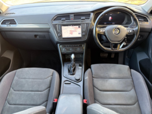 2017 Volkswagen Tiguan 2.0 Tdi Bluemotion Tech Sel DSG 4motion Euro 6 (s/s) 5dr in Black — image 2