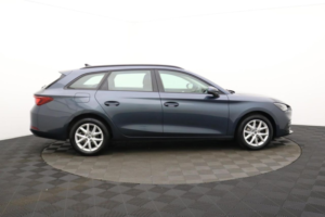 2022 SEAT Leon 1.5 Tsi Evo Se Estate 5dr Petrol Manual Euro 6 (s/s) (130 Ps) in Grey — image 2