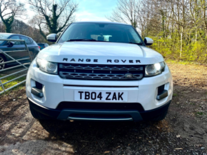 2015 Land Rover Range Rover Evoque 2.2 Ed4 Pure SUV 5dr Diesel Manual Fwd Euro 5 (s/s) (150 Ps) in White — image 2