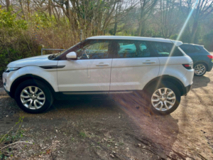 2015 Land Rover Range Rover Evoque 2.2 Ed4 Pure SUV 5dr Diesel Manual Fwd Euro 5 (s/s) (150 Ps) in White — image 3