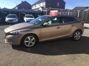 2013 Volvo V40 1.6 T3 Se Euro 5 (s/s) 5dr in Bronze — image 6