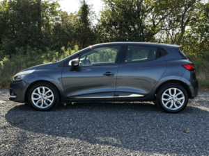2017 Renault Clio 1.2 Dynamique Nav 1.2 16v 75 in Grey — image 4