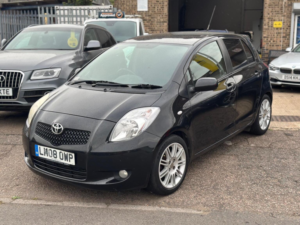 2008 Toyota Yaris 1.3 Sr Multimode 5dr in Black — image 2