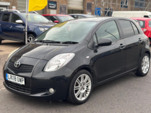 2008 Toyota Yaris 1.3 Sr Multimode 5dr in Black — image 5
