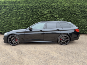 2018 BMW 5 Series 2.0 520i M Sport Touring in Black — image 6