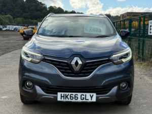 2016 Renault Kadjar 1.6 Dci Signature Nav SUV 5dr Diesel Manual Euro 6 (s/s) (130 Ps) in Grey — image 2