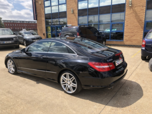2012 Mercedes-Benz E Class 3.0 E350 Cdi V6 Blueefficiency Sport in Black — image 6