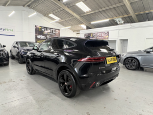 2018 Jaguar E-Pace 2.0 D180 R-Dynamic Se in Black — image 3