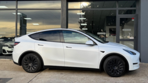 2022 Tesla Model Y (dual Motor) Long Range Auto 4wde 5dr in White — image 4