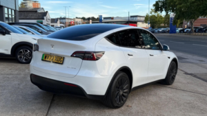 2022 Tesla Model Y (dual Motor) Long Range Auto 4wde 5dr in White — image 6