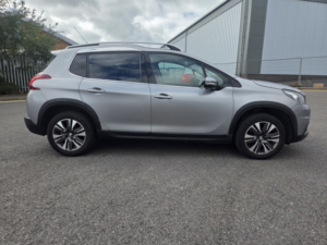 2018 Peugeot 2008 1.2 Puretech Allure Premium in Grey — image 2