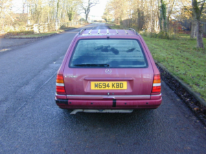 1995 Mercedes-Benz 200 Ref 8762 - Mercedes Benz W124 E200 Estate Petrol Automatic (rhd - Uk Car) in Red — image 5
