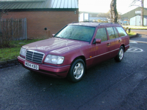 1995 Mercedes-Benz 200 Ref 8762 - Mercedes Benz W124 E200 Estate Petrol Automatic (rhd - Uk Car) in Red — image 6