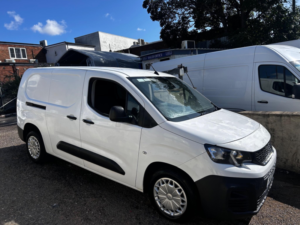 2021 Peugeot Partner 1.5 Bluehdi 850 Professional Long Crew Van Double Cab 6dr Diesel Manual Lwb Euro 6 (100 Bhp) in White — image 2