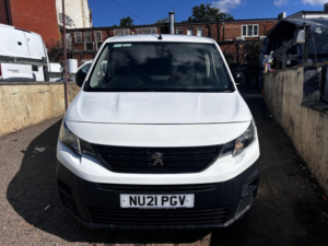 2021 Peugeot Partner 1.5 Bluehdi 850 Professional Long Crew Van Double Cab 6dr Diesel Manual Lwb Euro 6 (100 Bhp) in White — image 3