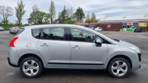 2013 Peugeot 3008 1.6 Hdi Active in Silver — image 3