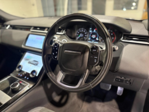 2018 Land Rover Range Rover Velar 2.0 D180 R-Dynamic Auto 4WD Euro 6 (s/s) 5dr in Blue — image 2