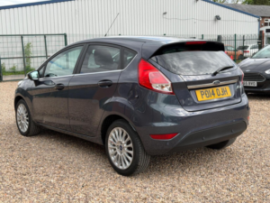 2014 Ford Fiesta 1.6 Titanium Powershift Euro 5 5dr in Grey — image 4