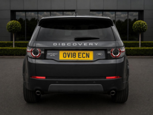 2018 Land Rover Discovery Sport 2.0 Td4 Hse Auto 4WD Euro 6 (s/s) 5dr in Grey — image 5