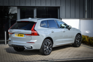 2023 Volvo Xc60 2.0 Plus Dark B4 AWD (197 Hp) in Grey — image 2
