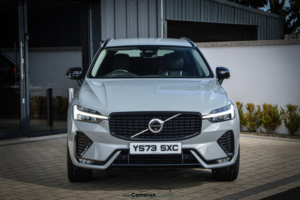 2023 Volvo Xc60 2.0 Plus Dark B4 AWD (197 Hp) in Grey — image 5