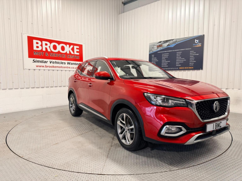2022 MG MG Hs 1.5 T-Gdi Exclusive Dct Euro 6 (s/s) 5dr in Red — image 1
