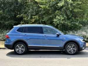 2018 Volkswagen Tiguan Allspace 2.0 Tdi Se Nav in Blue — image 2