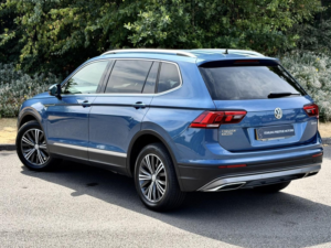2018 Volkswagen Tiguan Allspace 2.0 Tdi Se Nav in Blue — image 3