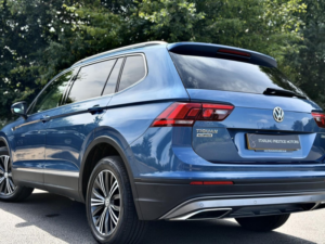 2018 Volkswagen Tiguan Allspace 2.0 Tdi Se Nav in Blue — image 5