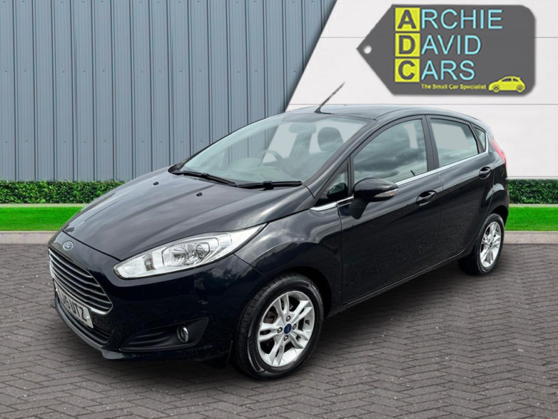2015 Ford Fiesta 1.0 T Ecoboost Zetec in Black — image 1