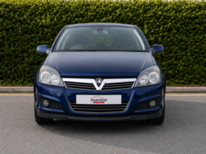 2008 Vauxhall Astra Hatchback Automatic 22k in Blue — image 2