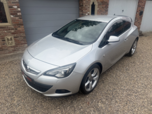 2011 Vauxhall Astra Gtc 2.0 Cdti Sri in Silver — image 2