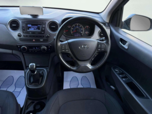 2017 Hyundai I10 1.0 Premium Euro 6 5dr in Blue — image 4