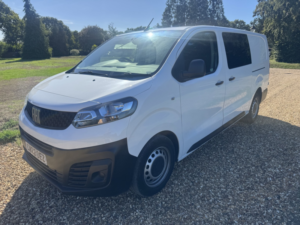 2022 Fiat Scudo 2.0 Multijet Tecnico 6 SEAT Crew Van in White — image 3