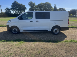 2022 Fiat Scudo 2.0 Multijet Tecnico 6 SEAT Crew Van in White — image 5