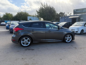 2016 Ford Focus 1.0t Ecoboost Zetec S Euro 6 (s/s) 5dr in Grey — image 6