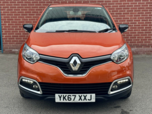 2017 Renault Captur 1.5 Dynamique Nav Dci 90 Auto in Orange — image 2