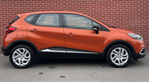 2017 Renault Captur 1.5 Dynamique Nav Dci 90 Auto in Orange — image 4