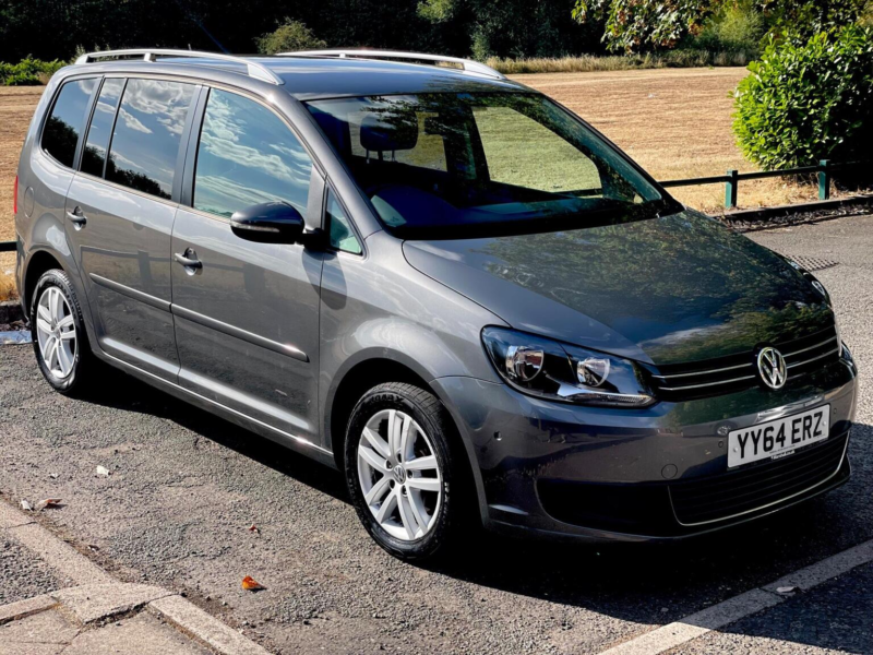 2014 Volkswagen Touran 1.6 Tdi Se Euro 5 5dr in Grey — image 1