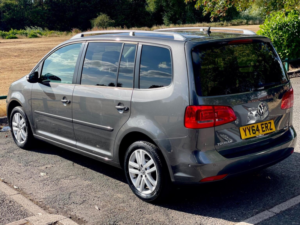 2014 Volkswagen Touran 1.6 Tdi Se Euro 5 5dr in Grey — image 4