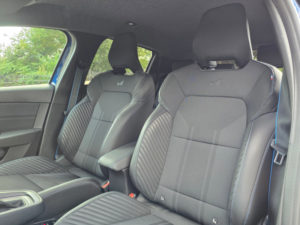 2024 Renault Clio 1.6 E-Tech Esprit Alpine Hatchback 5dr Petrol Hybrid Auto Euro 6 (s/s) (145 Ps) in Blue — image 3