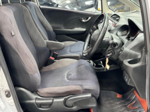 2015 Honda Jazz 1.4 I-Vtec Es Plus CVT Euro 5 5dr in Silver — image 3