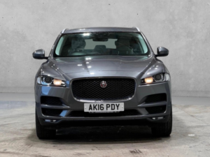 2016 Jaguar F-Pace 2.0 D180 Prestige Euro 6 (s/s) 5dr in Grey — image 2