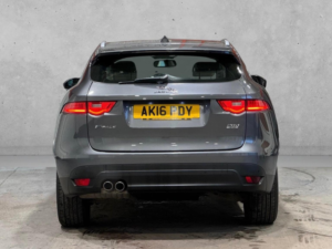 2016 Jaguar F-Pace 2.0 D180 Prestige Euro 6 (s/s) 5dr in Grey — image 6