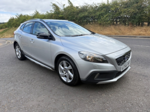 2014 Volvo V40 D3 Cross Country Se Nav in Silver — image 2