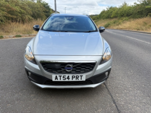 2014 Volvo V40 D3 Cross Country Se Nav in Silver — image 3