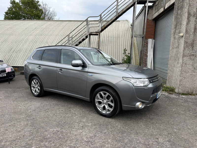 2015 Mitsubishi Outlander 2.0 H 12kwh Gx4hs in Grey — image 1